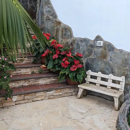 ヴィラ La Cueva De Gardel *